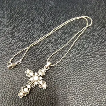 실버톤 십자가형 목걸이