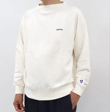 ORCIVAL 래글런 슬리브 크루 맨투맨