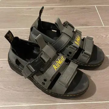 닥터마틴 페어슨 멀티 스트랩 샌들 그레이 UK4 23cm