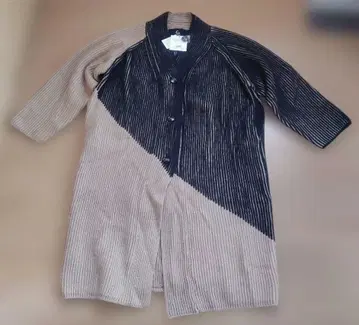 오즈모시스 스트라이프 절개 니트 가디건