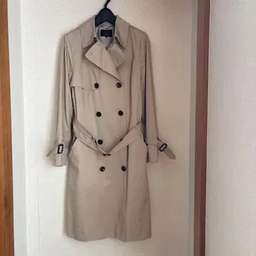 베이지 트렌치코트 사이즈 46
