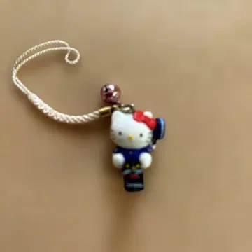 헬로키티 끈 키링