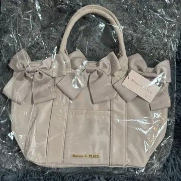 Maison de FLEUR 볼륨 리본 2Way 토트백