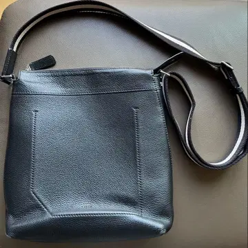 발리 블랙 숄더백