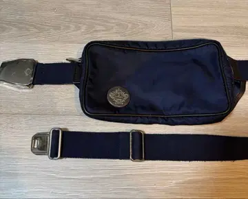 오로비안코 바디백