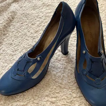 메구미 오치 힐 펌프스 351/2