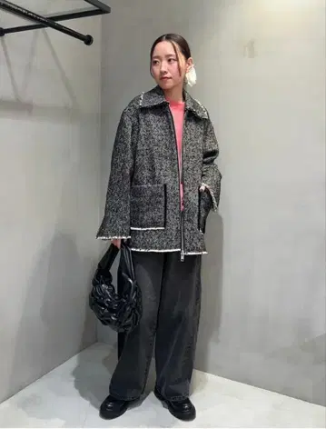 새상품급 BEAUTY&YOUTH 헤링본 트위드 블루종