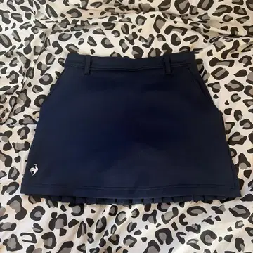 LE COQ SPORTIF 네이비 플리츠 스커트