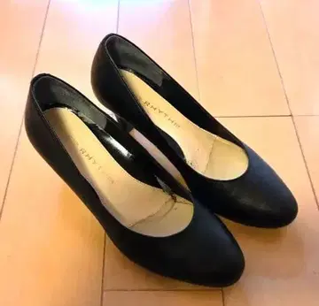 여성용 블랙 펌프스 네오리즘 22.5cm