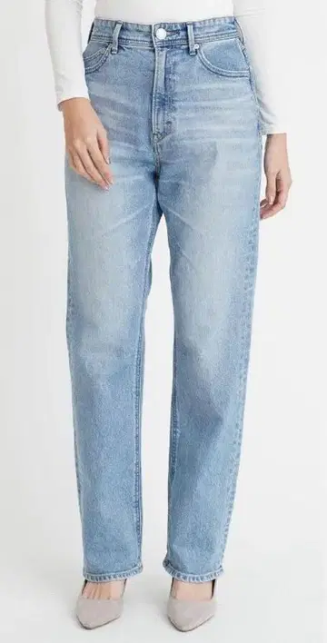 새상품 야누크 LOUISE 24 라이트 블루 Really Light