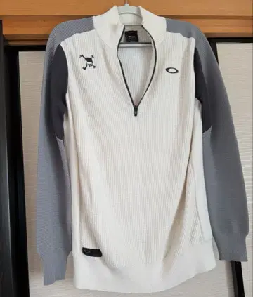 오클리 스컬 긴팔 니트 골프 웨어