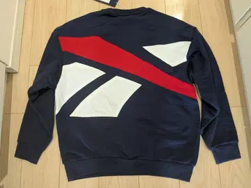 새상품 리복 트레이닝복 맨투맨 네이비