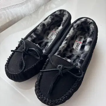 [ 미사용급 ] 미네통카 보아 모카신 애니멀 블랙 7 [ 24.0cm ]