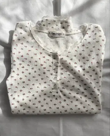 TINA: JOJUN 티나조준 클리어 버튼 헨리넥 티셔츠