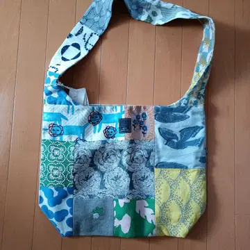 미나 페르호넨 피스 백 숄더