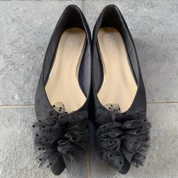 LE TALON 블랙 플랫슈즈