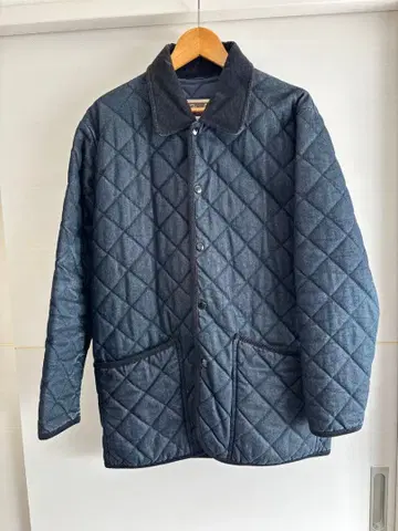 다크 블루 퀼팅 자켓