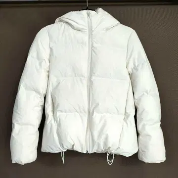 유니클로 심리스 다운 S 사이즈