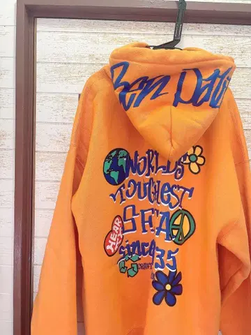 BENDAVIS 벤데이비스 오렌지 그래픽 후드티