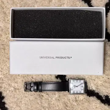 VAGUE WATCH 유니버설 프로덕트 CARRE