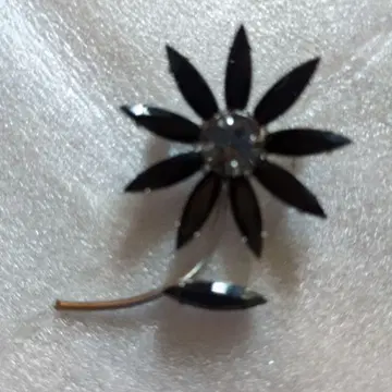 [ FOXEY ] 브로치 꽃 크리스탈 / 블랙