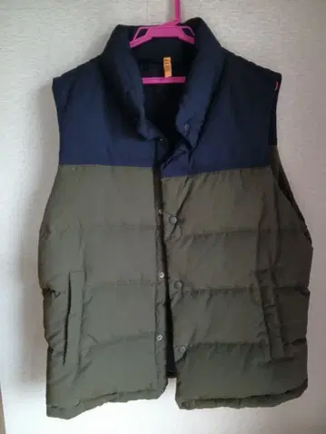 유니클로 다운 베스트 L 네이비 올리브 중고