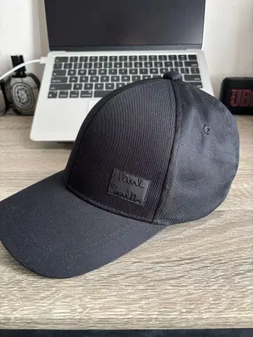 새상품급 Paul Smith 블랙 캡