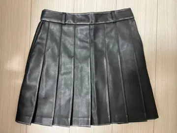 EMODA 블랙 플리츠 스커트 S 사이즈