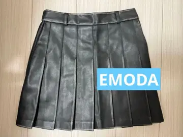 EMODA 블랙 플리츠 스커트 S 사이즈