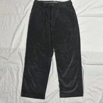 리카르도메싸 굵은 폭 코듀로이 팬츠 차콜 그레이