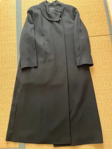 상복용 코트 소와르 베니르 도쿄 소와르