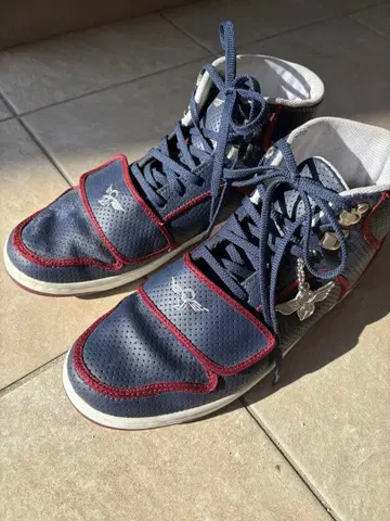 크리에이티브 크리에이션 하이컷 스니커즈 사이즈 표기 28cm