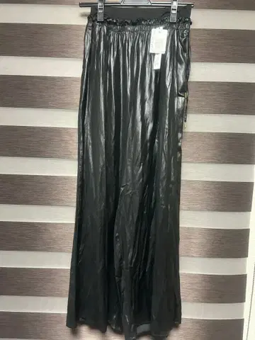 라디에이트 블랙 팬츠 블랙 미사용 새상품