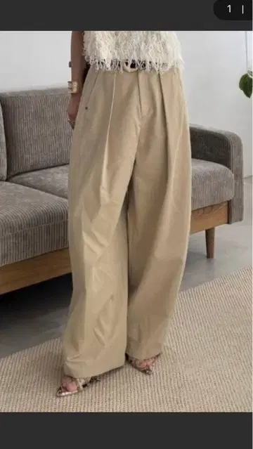 [ 미사용 새상품 ] JEANASIS 배럴렉 볼륨 팬츠 S