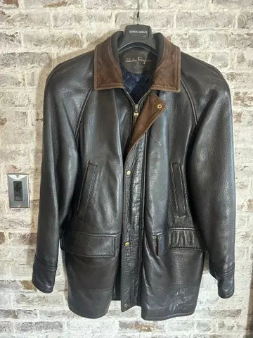 [ 새상품급 ] 페라가모 가죽 코트