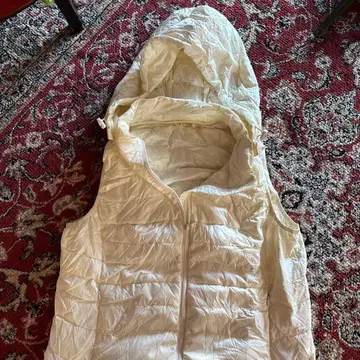 화이트 다운 베스트