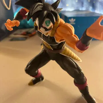 드래곤볼 가면의 사이어인 피규어