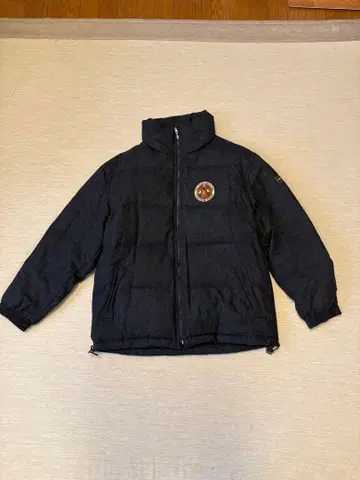 다크 그레이 다운 자켓 패치 포함