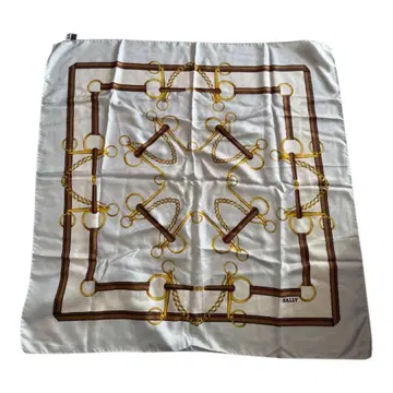 BALLY 체인 패턴 스카프