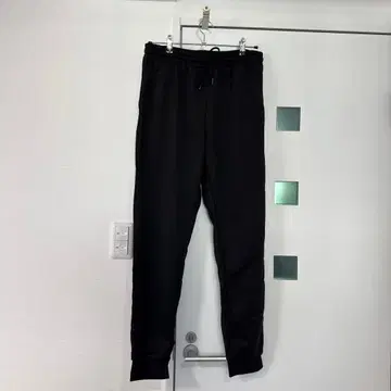 새상품 MANFINITY 블랙 조거 팬츠 블랙 맨투맨 L
