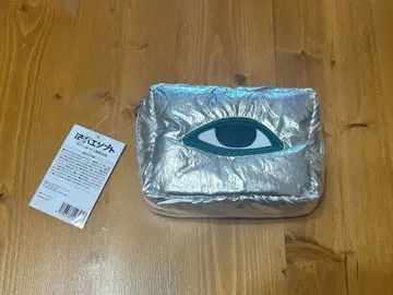 고대 이집트 통통 파우치 사람 모양 관의 오른쪽 눈