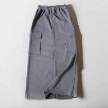 새상품급 AP STUDIO 웜 맨투맨 카고 스커트 속기모 그레이