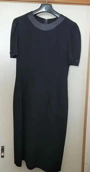 블랙 원피스 수트