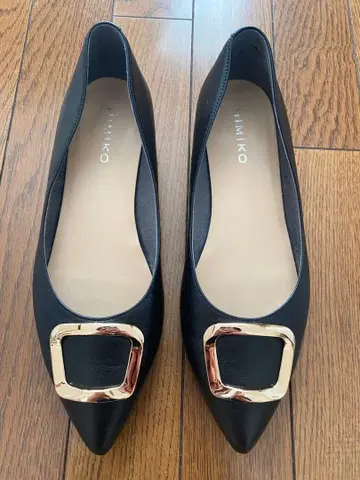 HIMIKO 블랙 스틸레토 펌프스