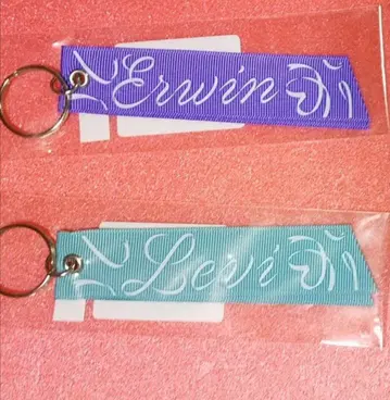 진격의 거인 에스크 리본택 엘빈 리바이