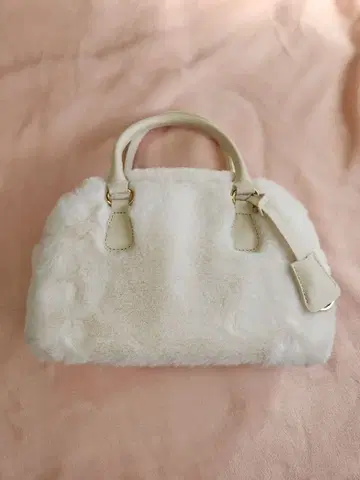 Honeys 화이트 퍼 핸드백 숄더 스트랩 포함