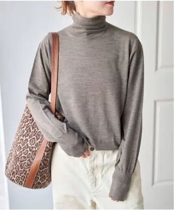 Spick & Span 18G 터틀넥 풀오버 니트