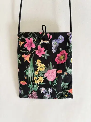 룰르 로제트 미니백