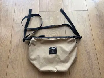 오카라 톰테 베이지