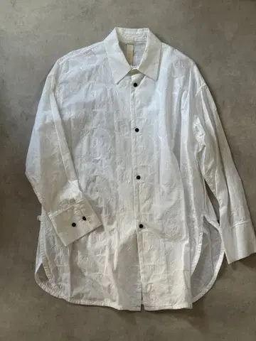 SHHNYA KOZUKA MINT CONDITION 긴팔 셔츠 화이트